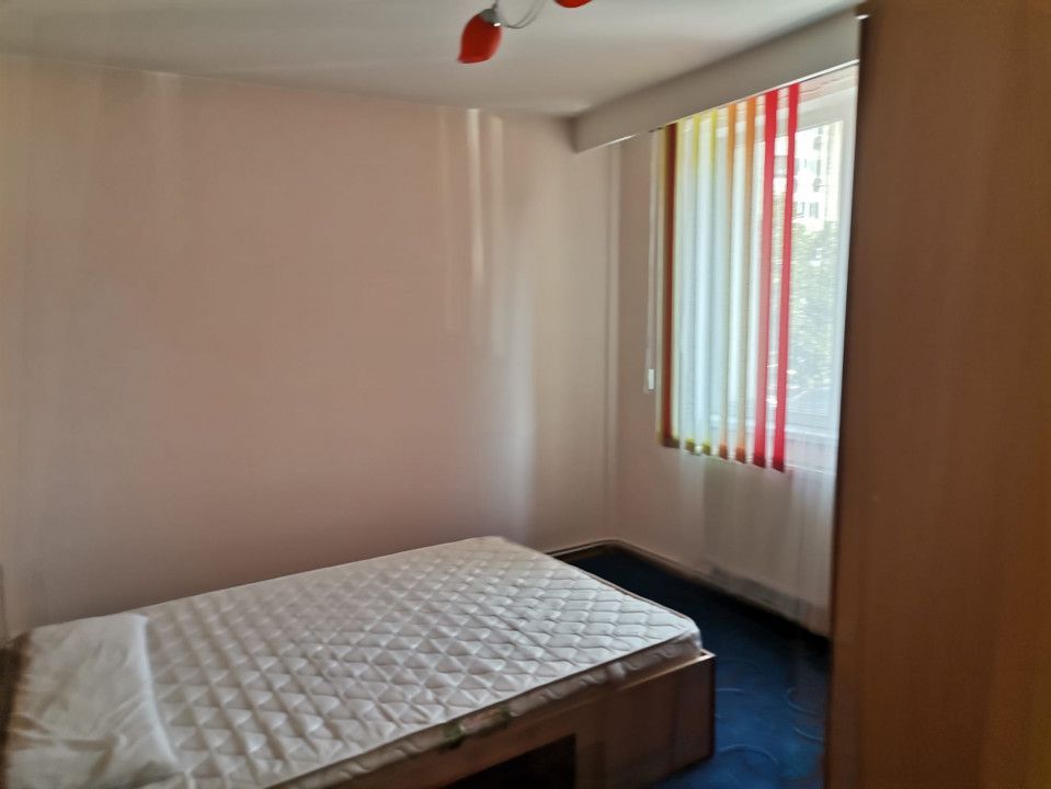 Inchiriere apartament 4 camere, Ultracentral, etaj 1 - Poză 3