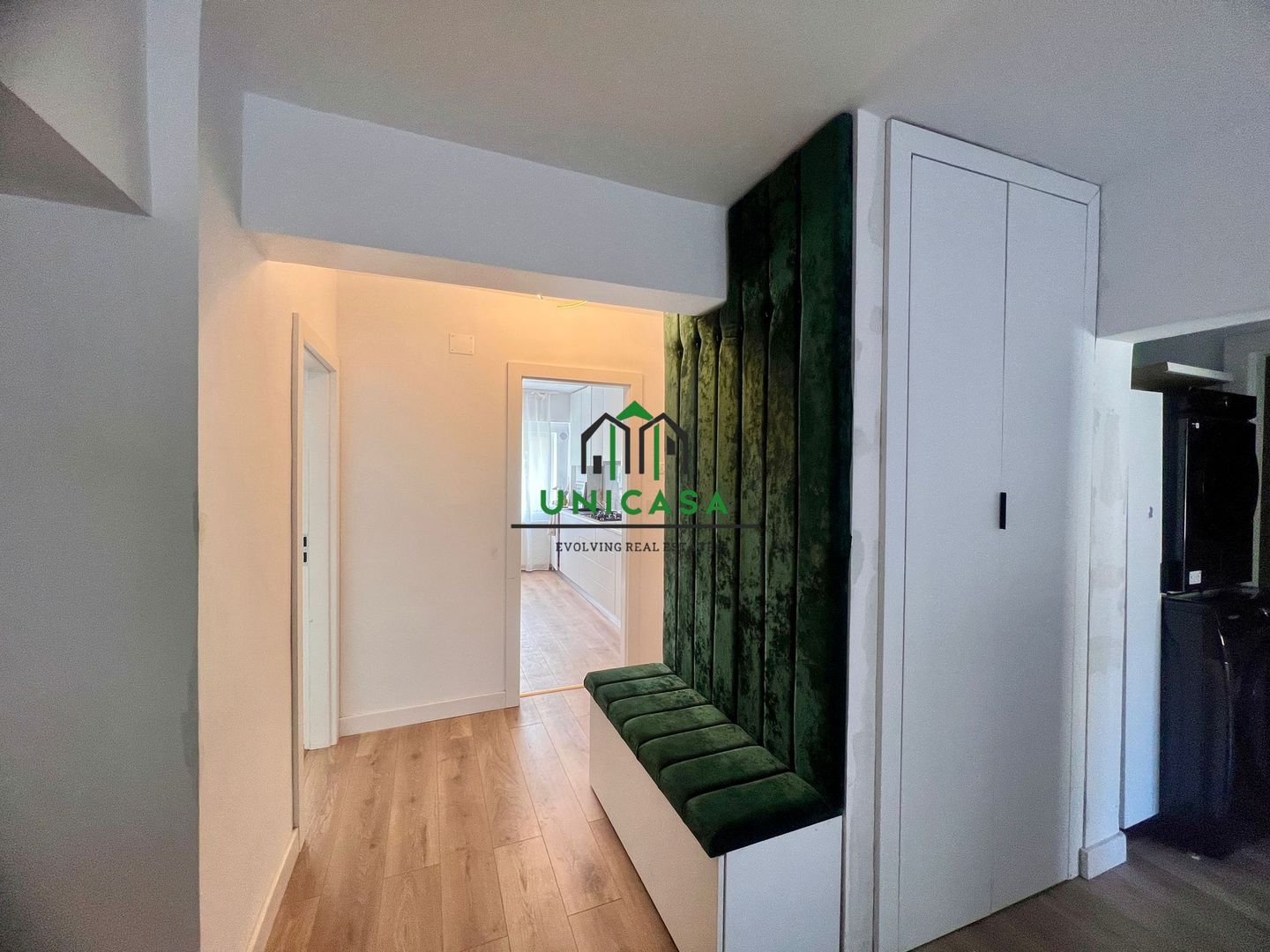 Apartament 4 camere /etaj 1 / Ostroveni - Poză 8