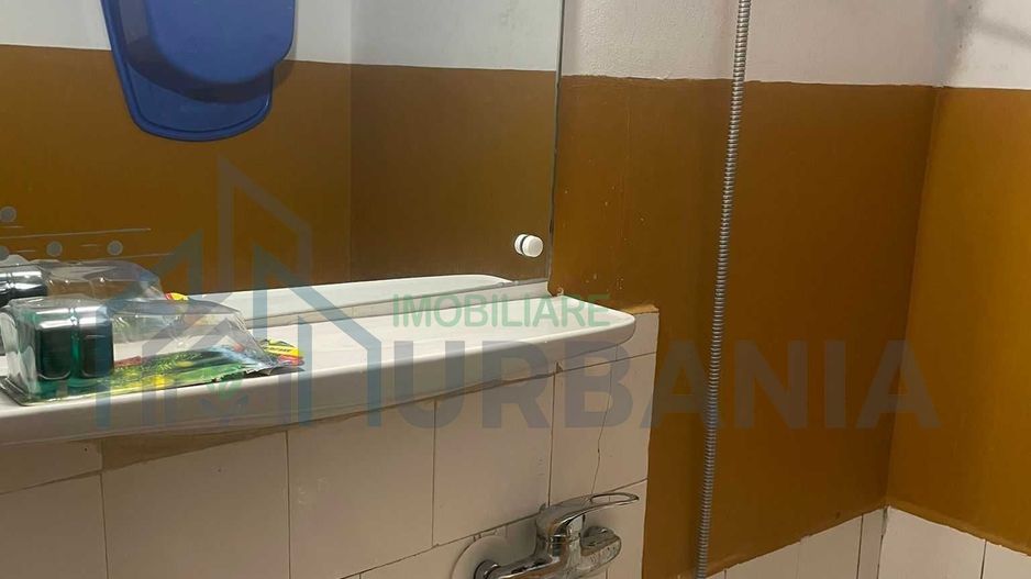 Inchiriez apartament 2 camere, zona Tatarasi - Vasile Lupu, bl. G2 - Poză 5