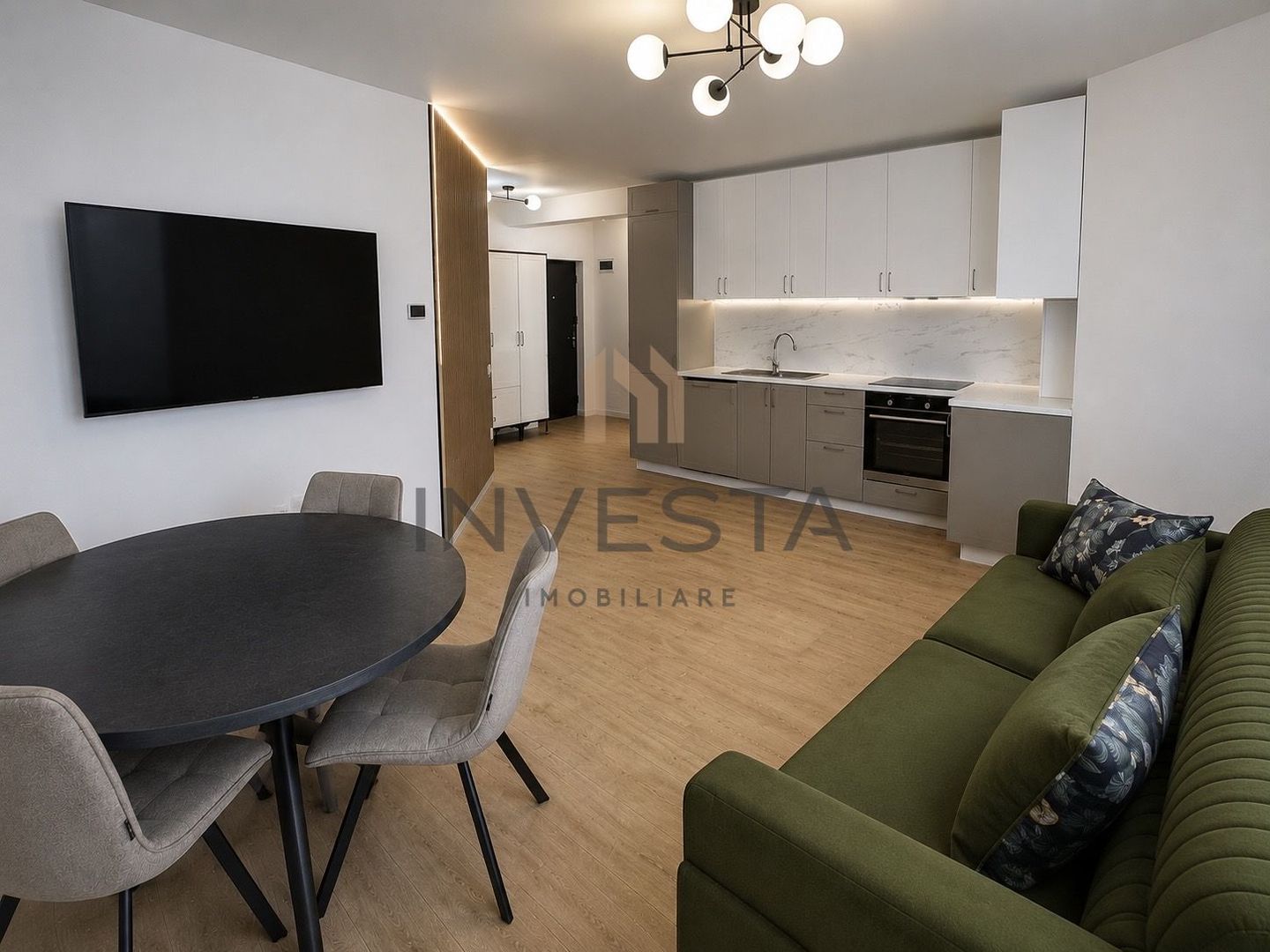Apartament cu 3 camere si loc de parcare de inchiriat in zona Europa - Poză 2