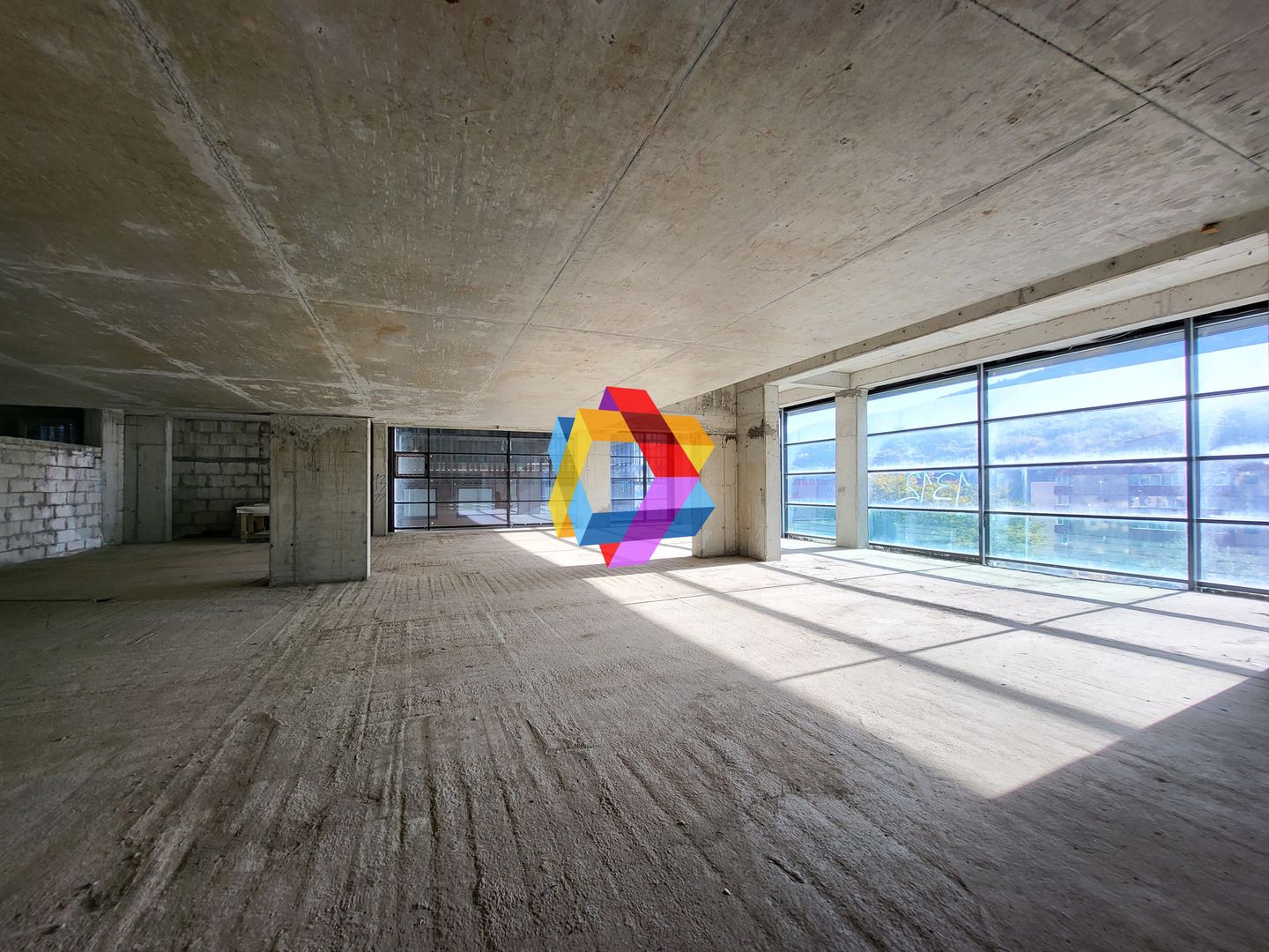 Clădire mixta -3600 mp - Poză 7