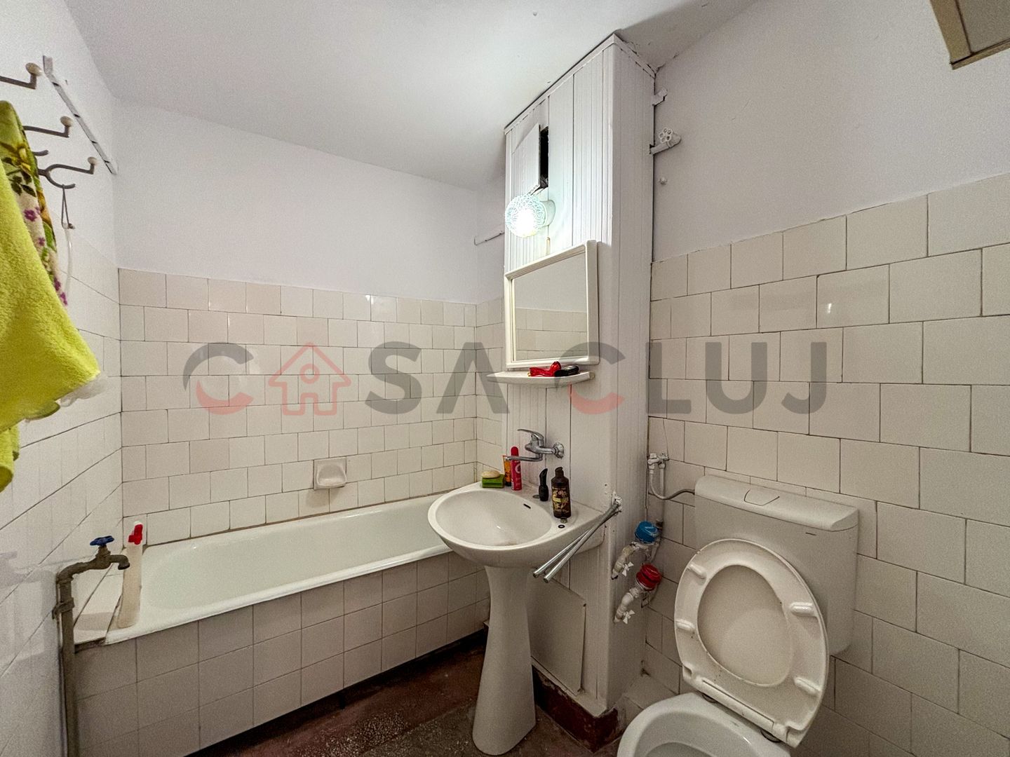 Gheorgheni - 2 camere decomandat la etajul 1 - balcon spatios - Poză 8