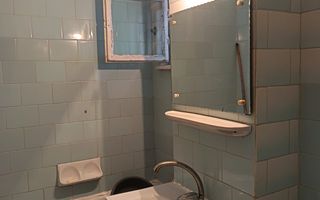 De vanzare apartament cu 2 camere, parter, micro 13 B, 60.000 euro - Poză 8