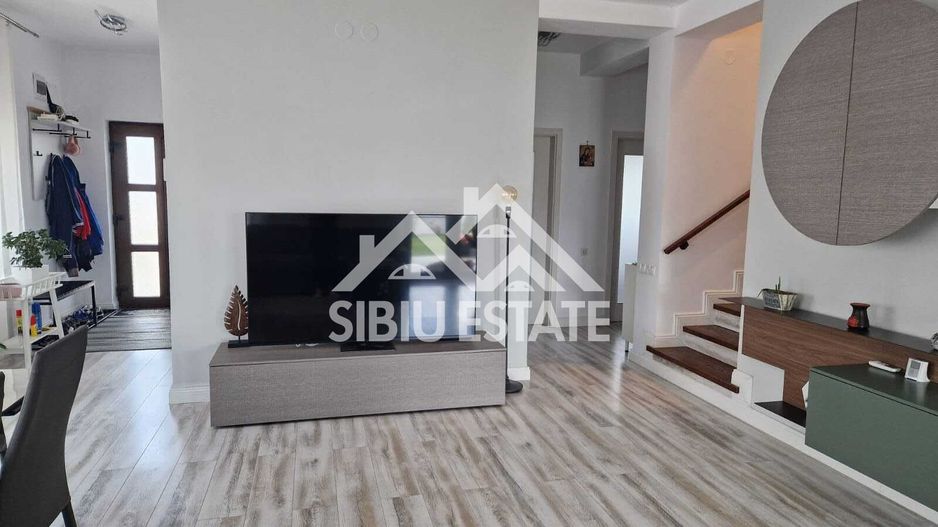 Casa individuala in Cartierul Primaverii Sibiu - Poză 5