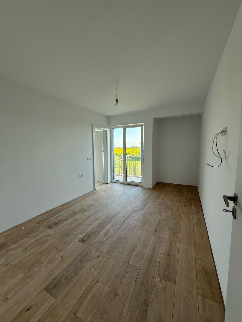 Duplex spatios cu teren generos - Poză 8