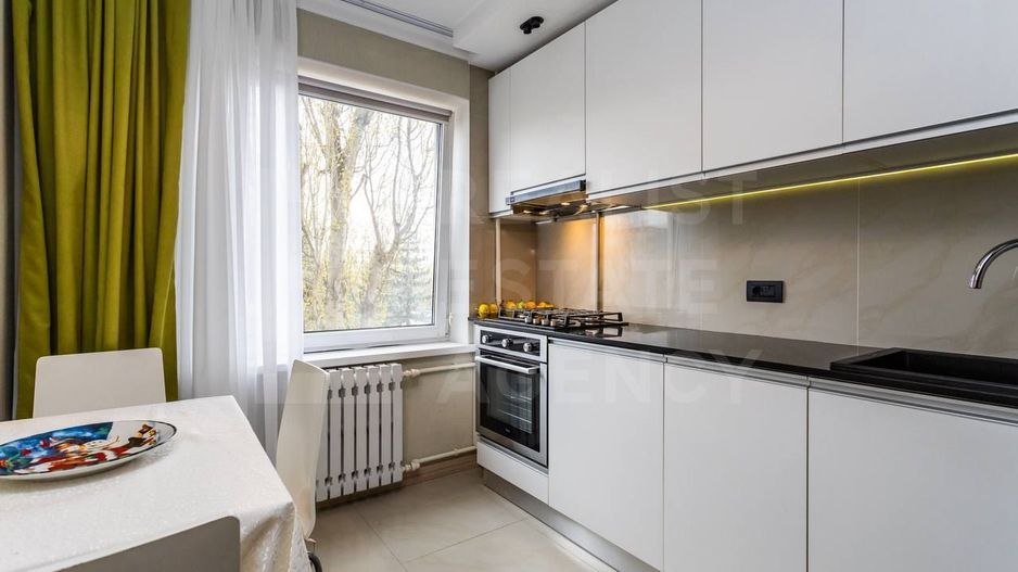 Vânzare, apartament, 2 camere, str. Petru Zadnipru, Ciocana - Poză 1