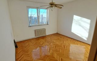 Vând Urgent apartament cu 3camere - Poză 1