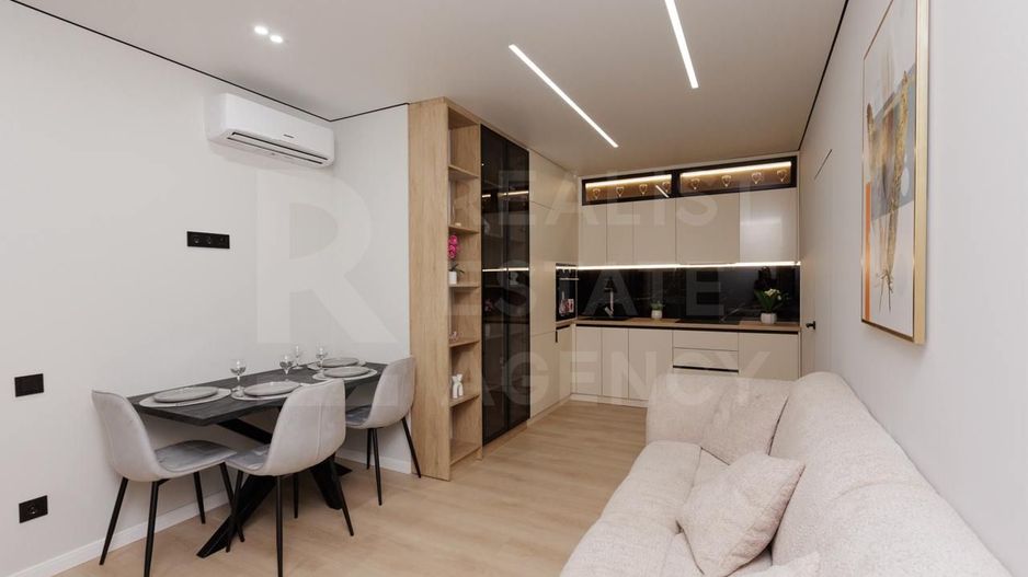 Vânzare, apartament, 3 camere , strada Ioana Radu, Buiucani - Poză 1