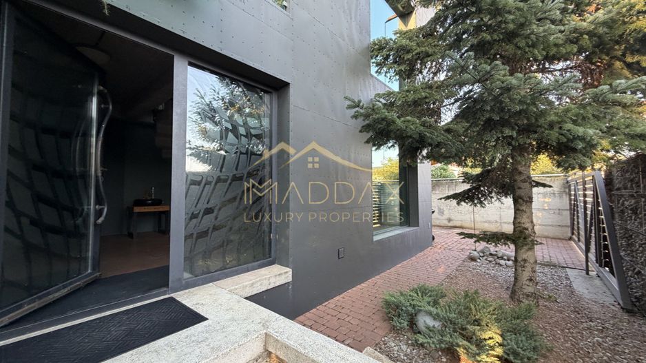 Vila Exclusivista *2223mp teren* / Piscina proprie / 5 garaje / Otopeni - Poză 13