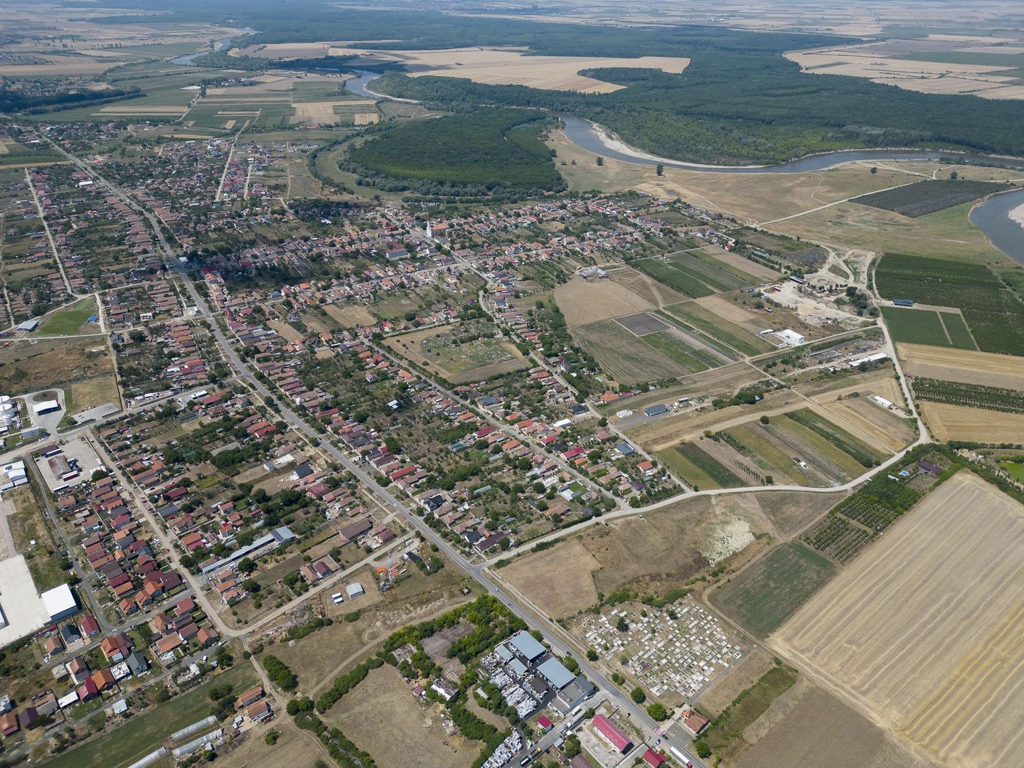 Teren intravilan 6.005 mp in Zădăreni - Poză 16