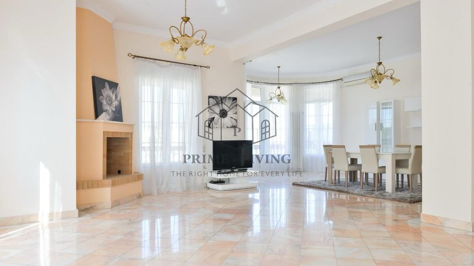 VILA DE LUX CU 6 DORMITOARE SI PISCINA + 800 MP CURTE LA INCHIRIRE - Poză 2