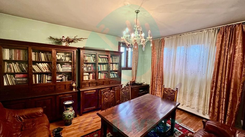 Imobil P+1+M | Oportunitate investiție | Locuință, clinică sau birouri | Carol - Poză 2