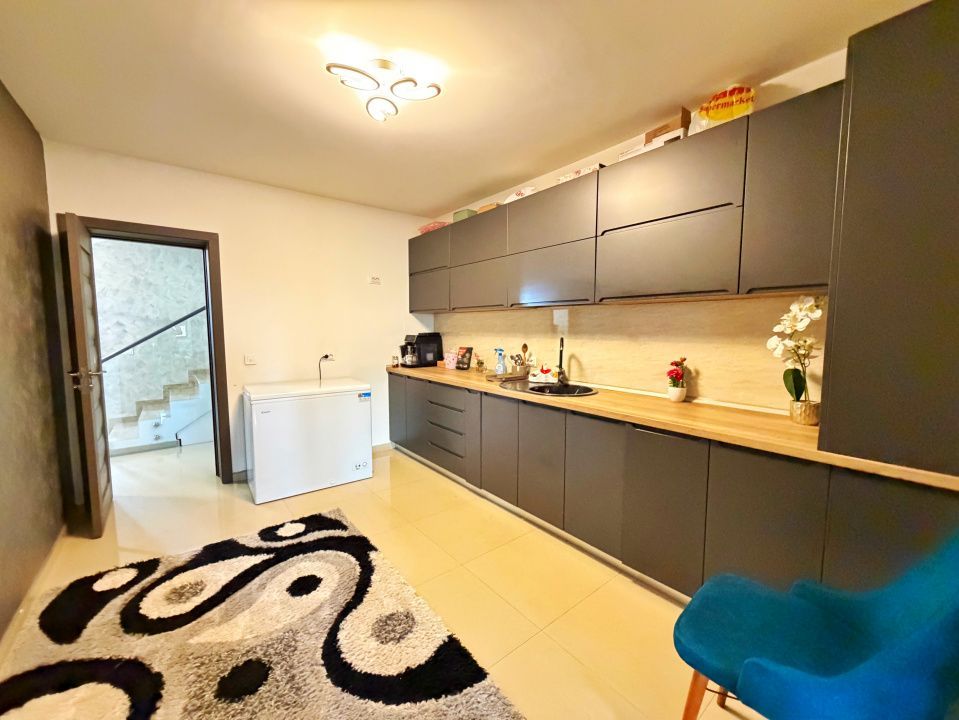Casa spatioasa 5 camere Trivale - Clasa energetic A - Poză 8