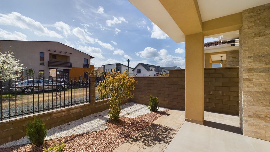 Casă tip duplex Dumbrăvița despărțit prin spațiu tehnic - Poză 8