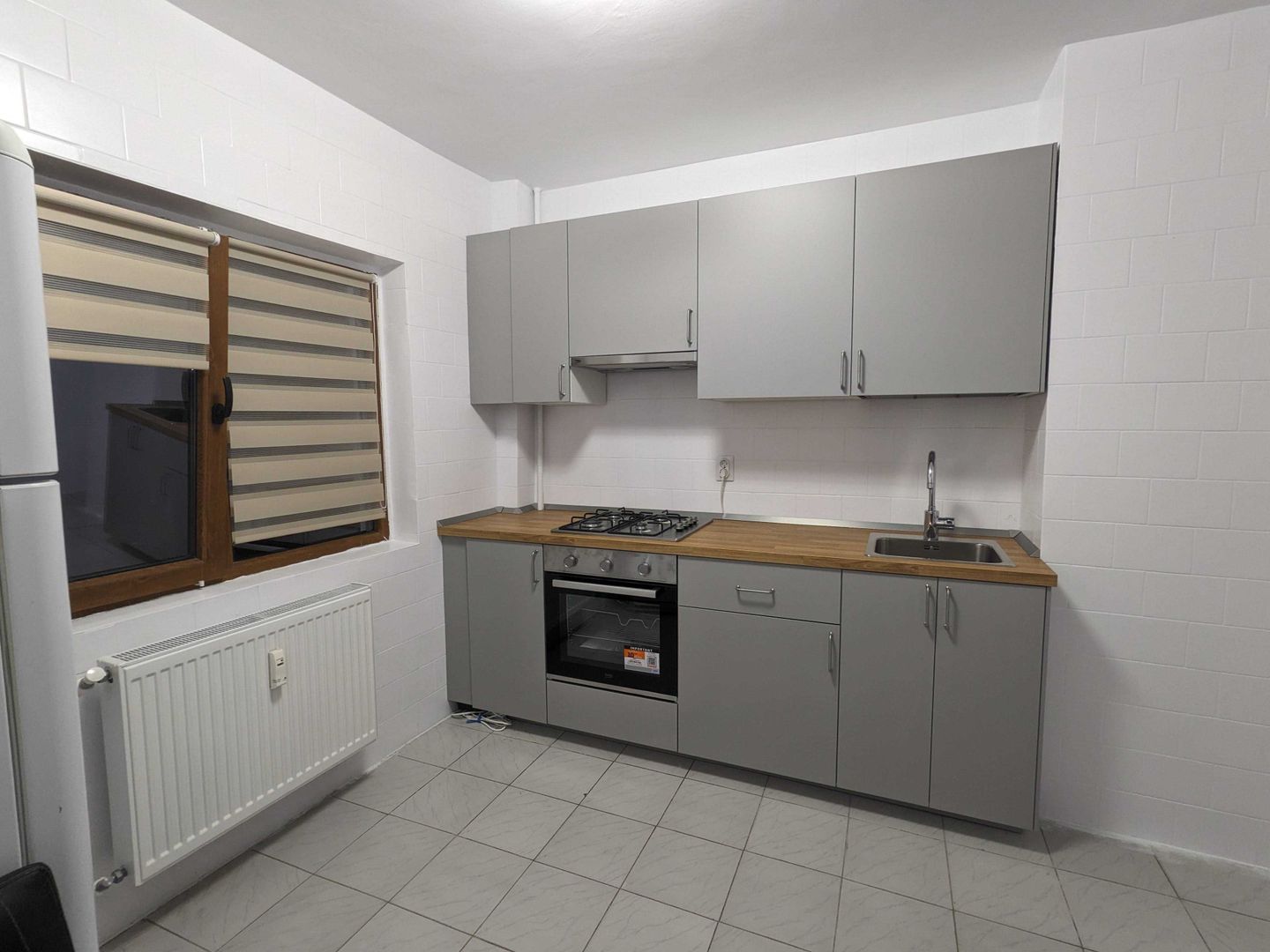 Vanzare Apartament 2 camere , etaj 4/10, 53 mp, mobilat - Drumul Taberei - Poză 1