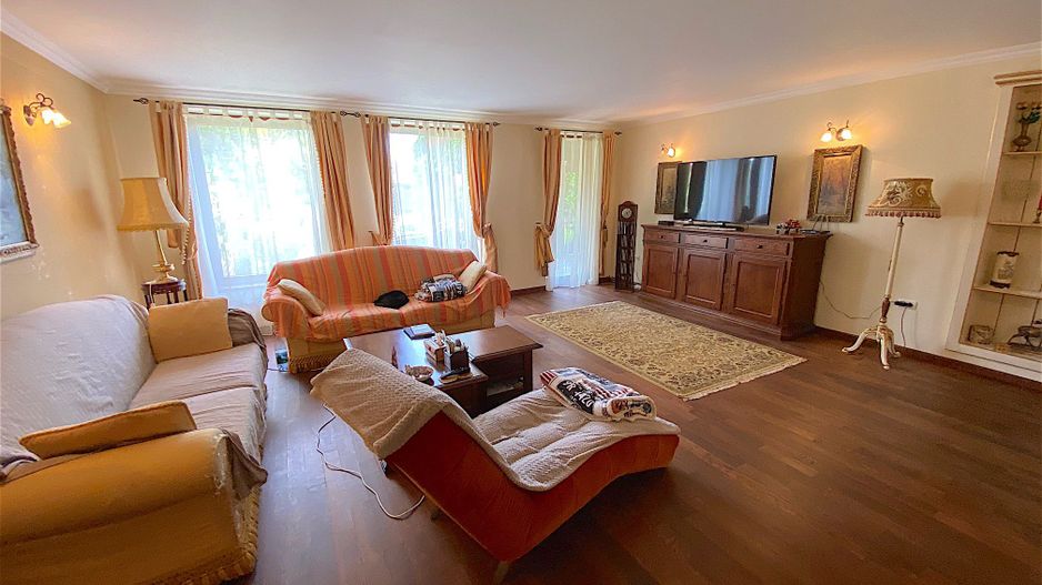 Casa in stil clasic zona Ghiroda - Poză 24