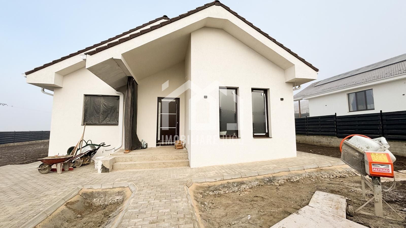 Casa Individuala 4 Camere 107mp cu teren generos 900mp, Gadalin - Poză 1