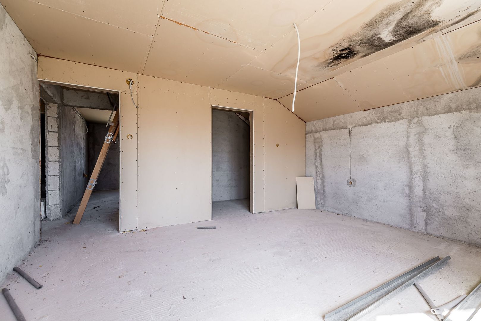 🏡 Casă P+1 la gri | 239 mp construiți | Călugareni -14 km de Arad - Poză 8