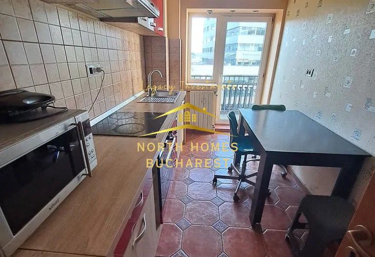 Apartament 3 camere Bulevardul Unirii | Vedere spre spate | Boxa depozitare - Poză 3