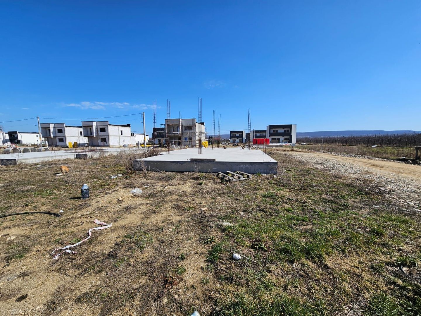 Vanzare teren cu temelie si AC, Micesti, 10 Km de Pitesti - Poză 6