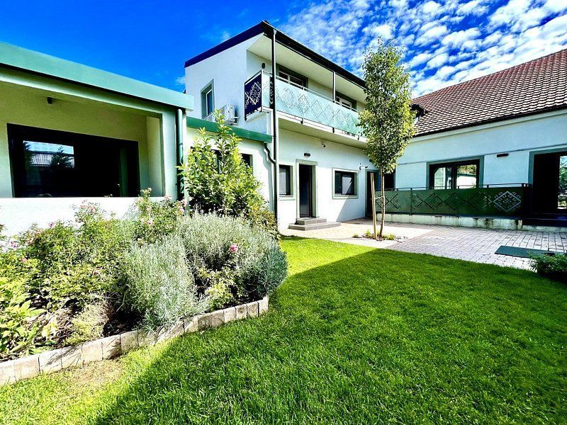 Elegant, finisaje premium, locație deosebita - 3 camere  în Bălcescu - Poză 27