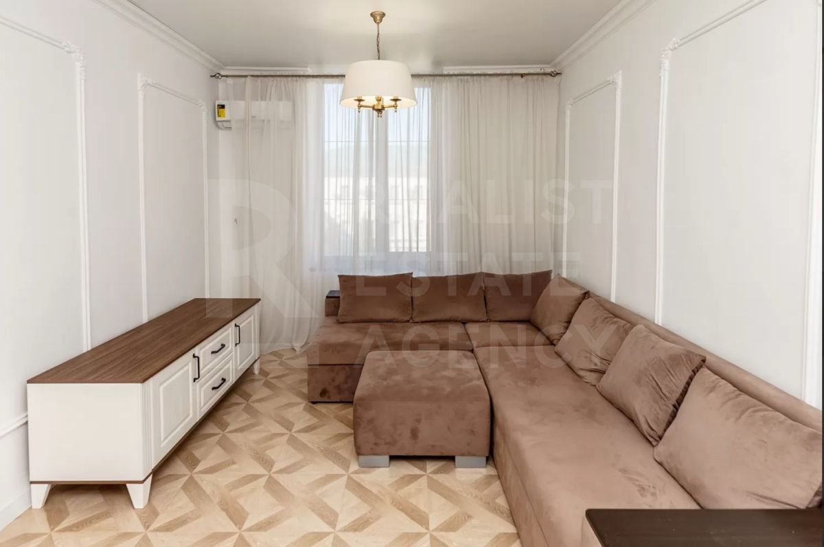 Chirie, apartament,  3 camere, bd. Ştefan cel Mare şi Sfînt, Centru - Poză 1