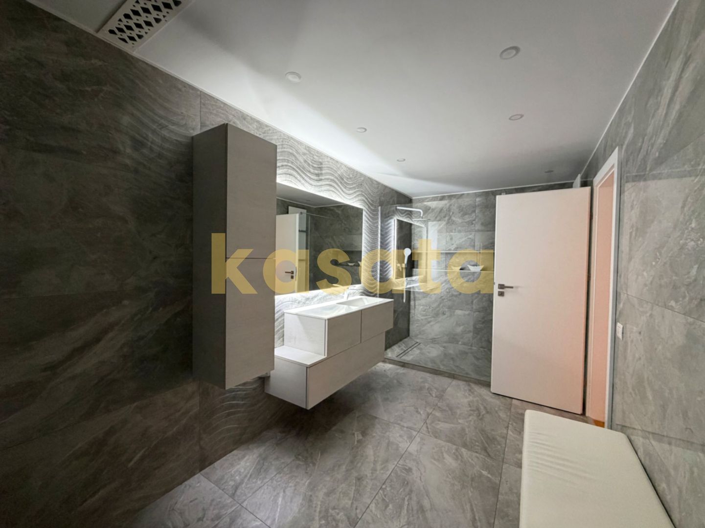 Apartament 4 camere | Premium | Upground | Panoramic Lake & City Views - Poză 39