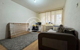 Apartament cu 3 camere de vanzare in zona Rogerius, Oradea - Poză 4