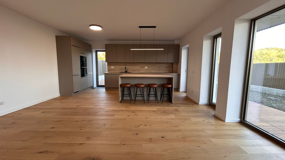 APARTAMENT 2 CAMERE | GREEN LAKE | LOC DE PARCARE | GRADINA 168MP - Poză 2