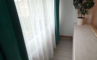 Semicentral - Gh Lazar 2 camere decomandat renovat - Poză 19