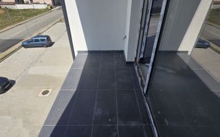 Ap cu 3 camere la etajul 2, incalzire in pardoseala, balcon si parcare - Poză 6