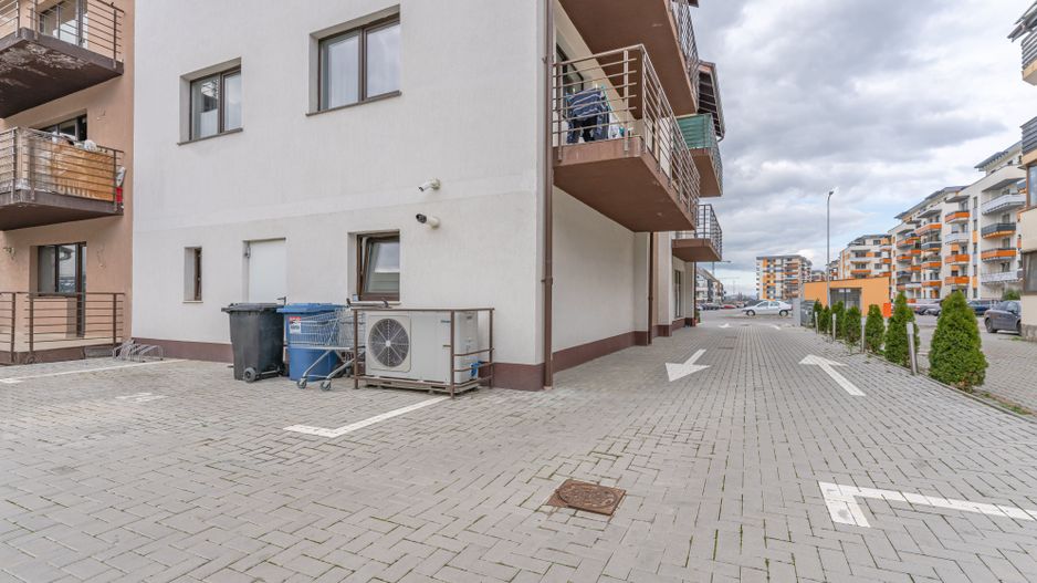 Spatiu comercial de vanzare cartier Tractorul (zona noua) - Poză 13