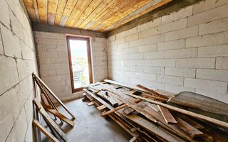 Casa la rosu, 4 camere, 301 mp teren, P+1, zona Alba-Micesti - Poză 21