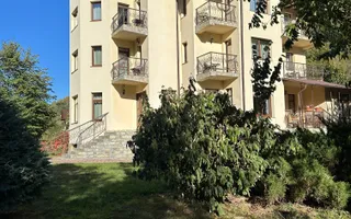 PENSIUNE DE VÂNZARE, TEREN 2.000 MP, 17 CAMERE, MOIECIU DE JOS - Poză 20
