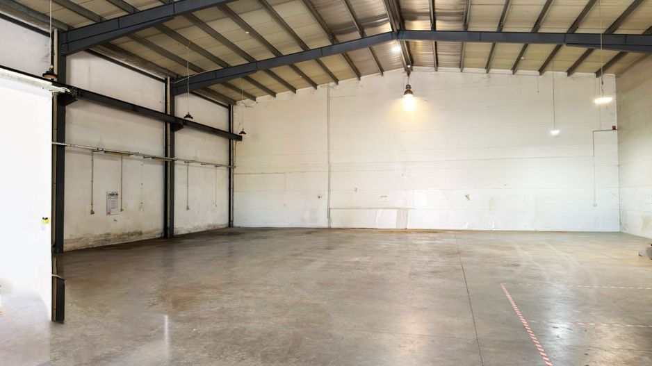 Hala industrială de închiriat – Zona Micălaca, Arad | 600 mp - Poză 2