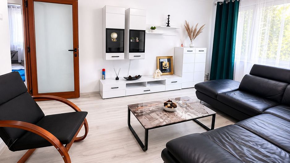 Apartament spațios 3 cam, complet renovat, mobilat – disponibil 01.07. - Poză 11