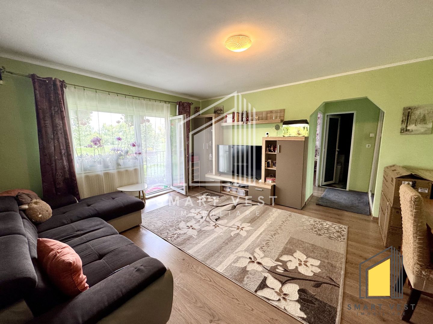 Apartament 3 camere | Etaj 1 | Zona Micro 16 - Poză 1