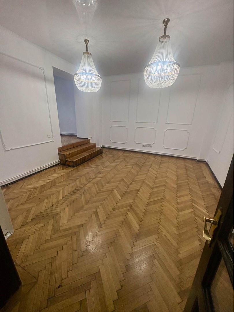 Apartament deosebit în vilă interbelică | Zonă centrală | 6 camere - Poză 3