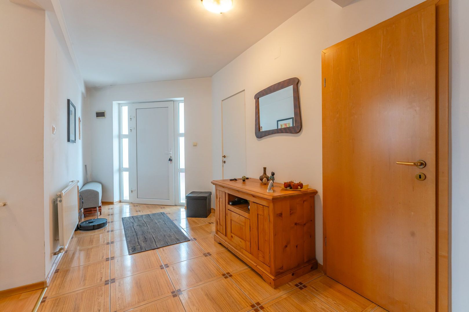 Casă spațioasă pentru familie în Hărman: 5 camere, 670 mp teren - Poză 12