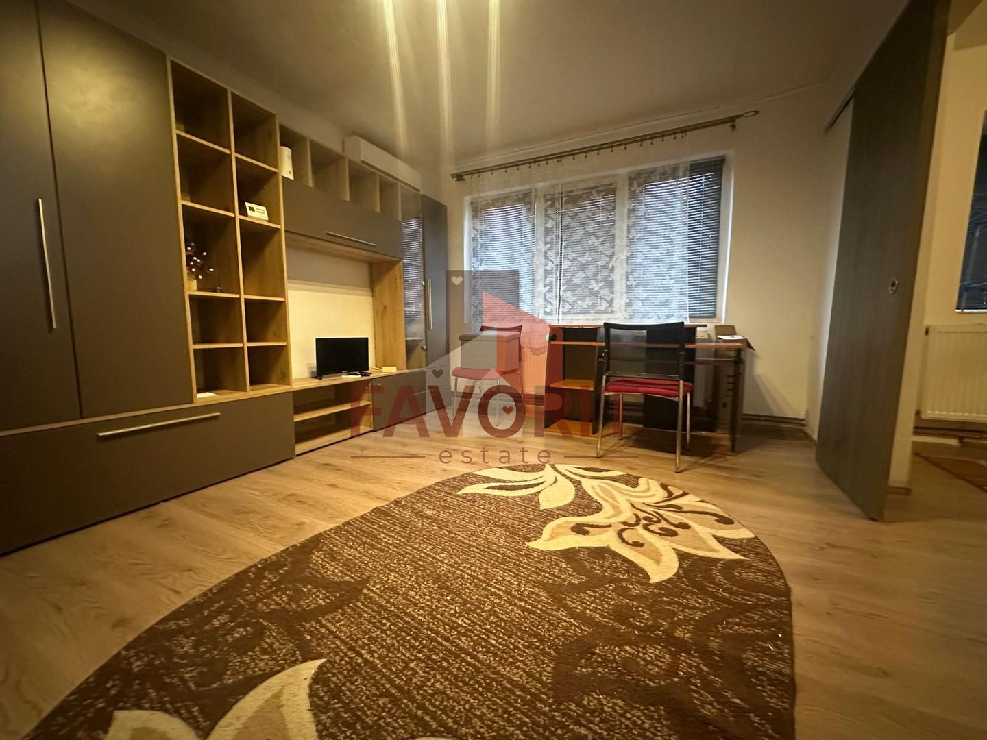 2 camere | etaj 1 | centrala proprie | mobilat si utilat | zona excelenta | - Poză 1