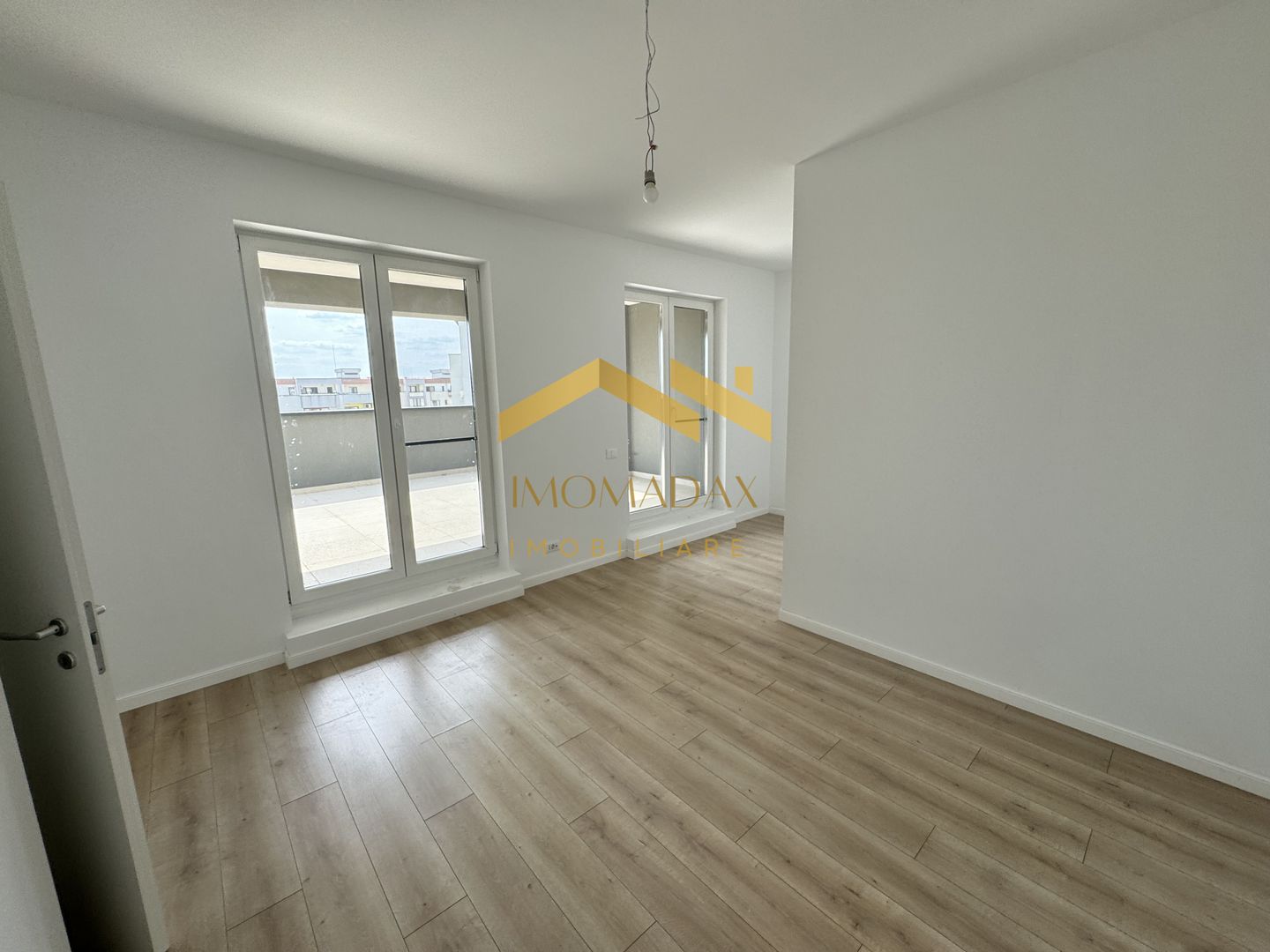 Aradului-Apartament 3 camere-Centrala Proprie - Poză 7