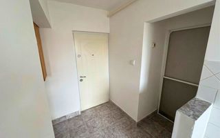 Garsonieră decomandată zona lenin etaj 2 29 mp la 5 minute de centru - Poză 7