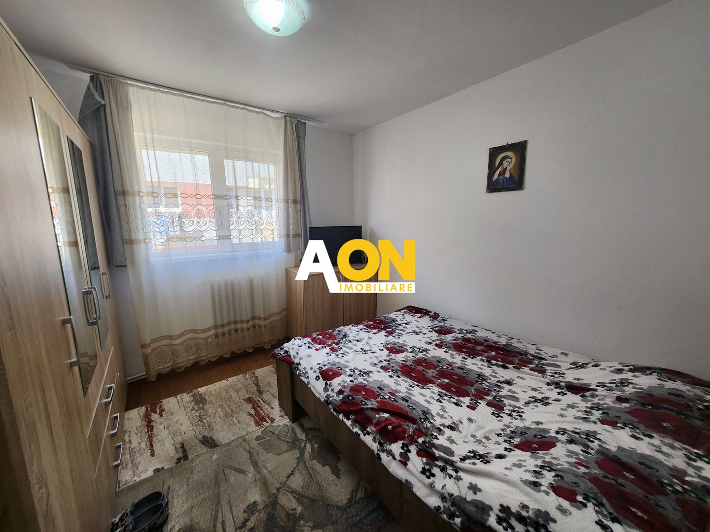 De vanzare apartament 3 camere, etaj intermediar, Cetate - Poză 6