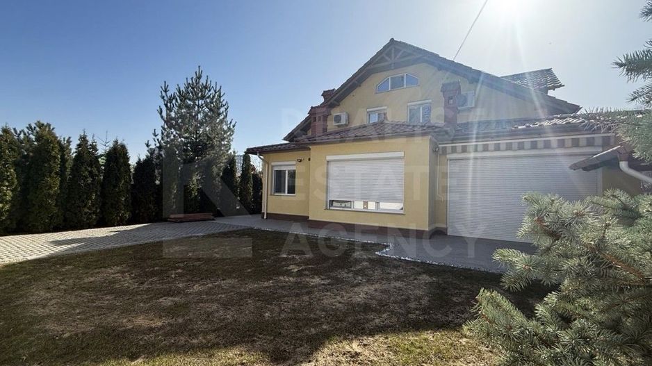 Chirie, casă, 5 camere, str. Frumoasa, Centru - Poză 1