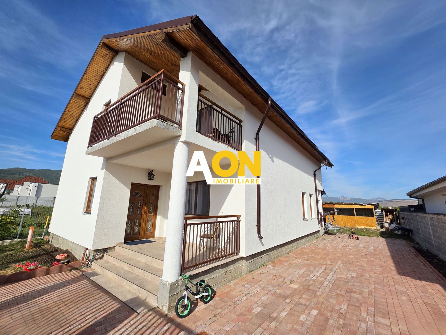 Casa noua, 5 camere, 448 mp teren, zona Alba - Micesti - Poză 2