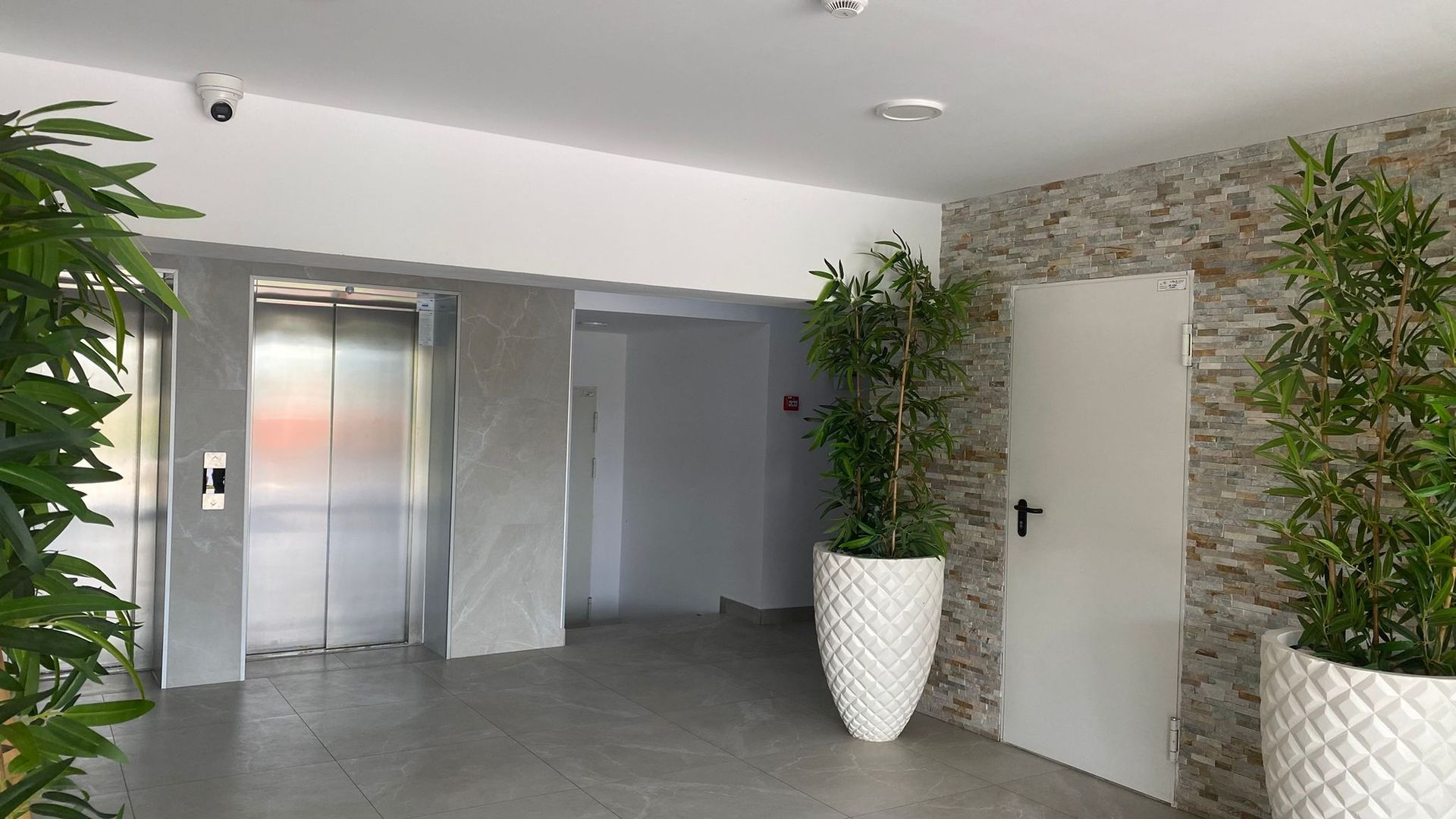 AP. 2 CAMERE HILS REPUBLICA, PARCARE SUBTERANA, PRIMA INCHIRIERE - Poză 17