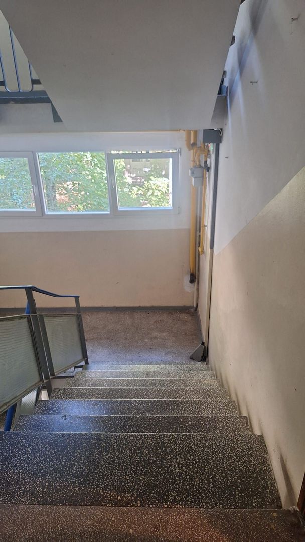Apartament 3 camere, etaj 1, bloc reabilitat I Drumul Taberei - Poză 4