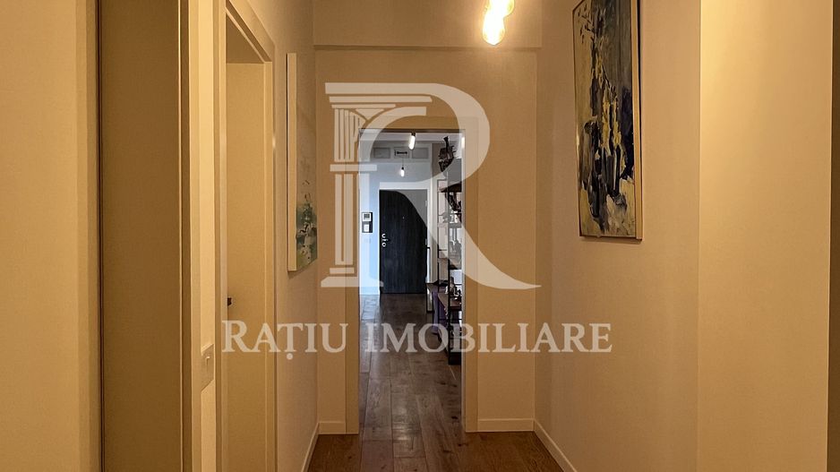 Penthouse cu Design Eclectic | Central | Panoramă Unică | Oradea - Poză 19