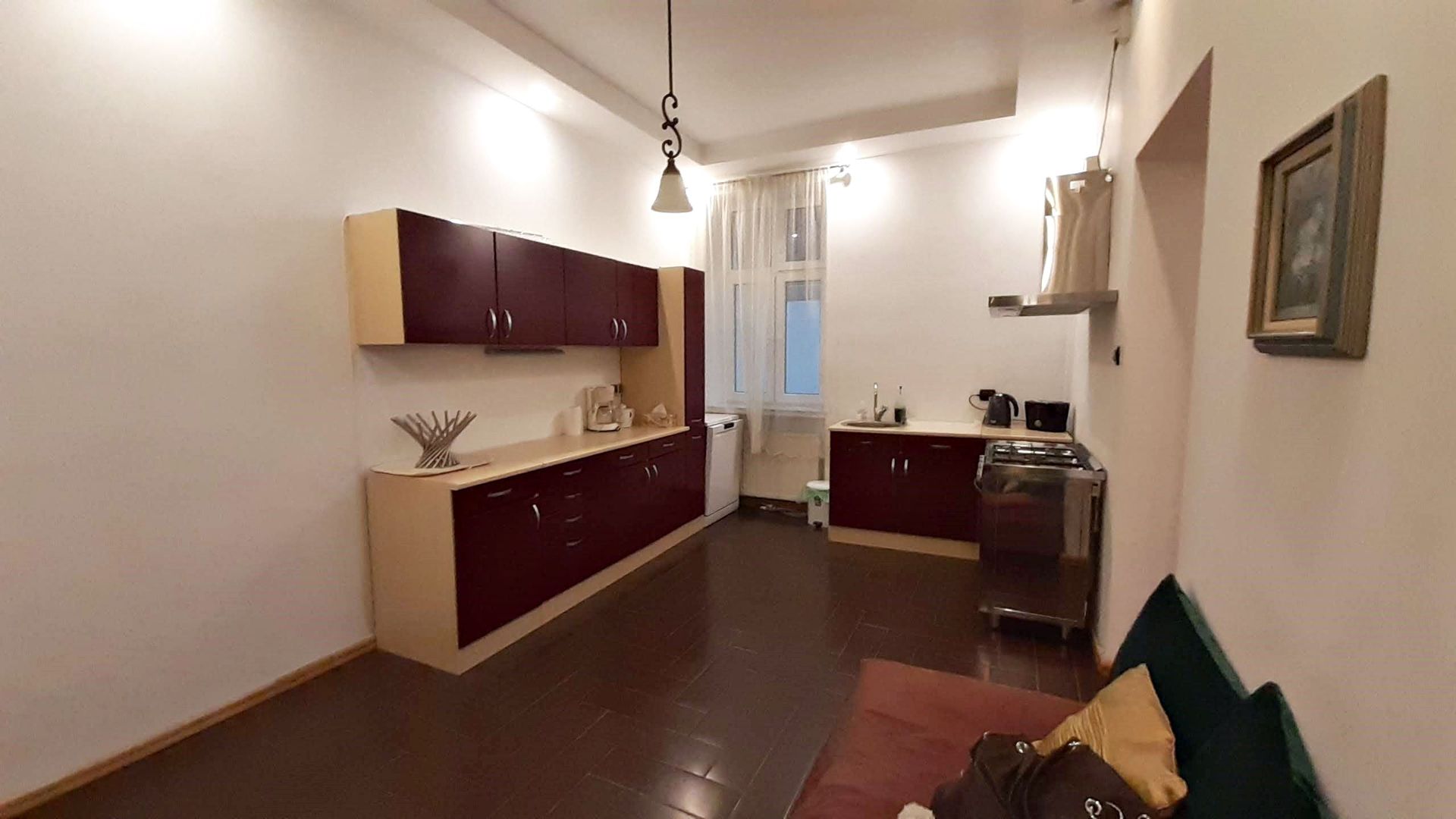Apartament  deosebit-Piata Unirii,  apartament in casa  4 camere, 2 bai. - Poză 18