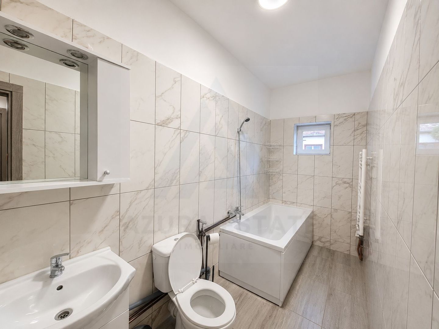 Casă cu 2 apartamente 5 camere 140 mp utili curte 289 mp in Turnișor - Poză 6